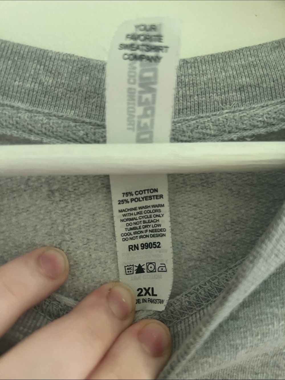 Daniel Seavey Tour Crewneck - Picture 2 of 4